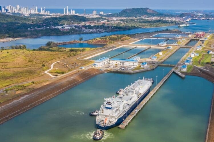 Panama canal transit tour